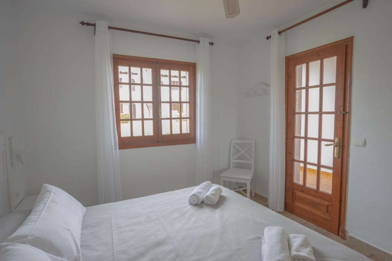 Apartamentos Son Bou Gardens By Menorcarentals Eksteriør billede