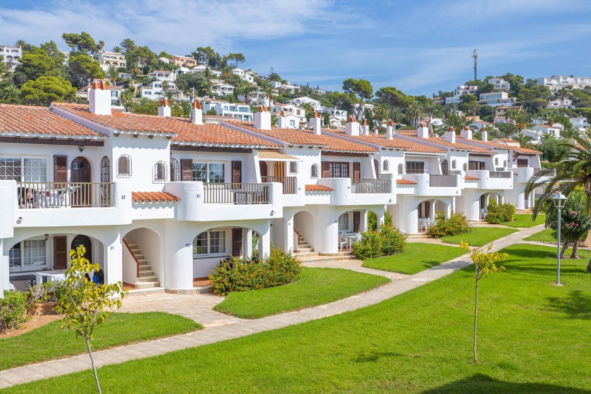Apartamentos Son Bou Gardens By Menorcarentals Eksteriør billede