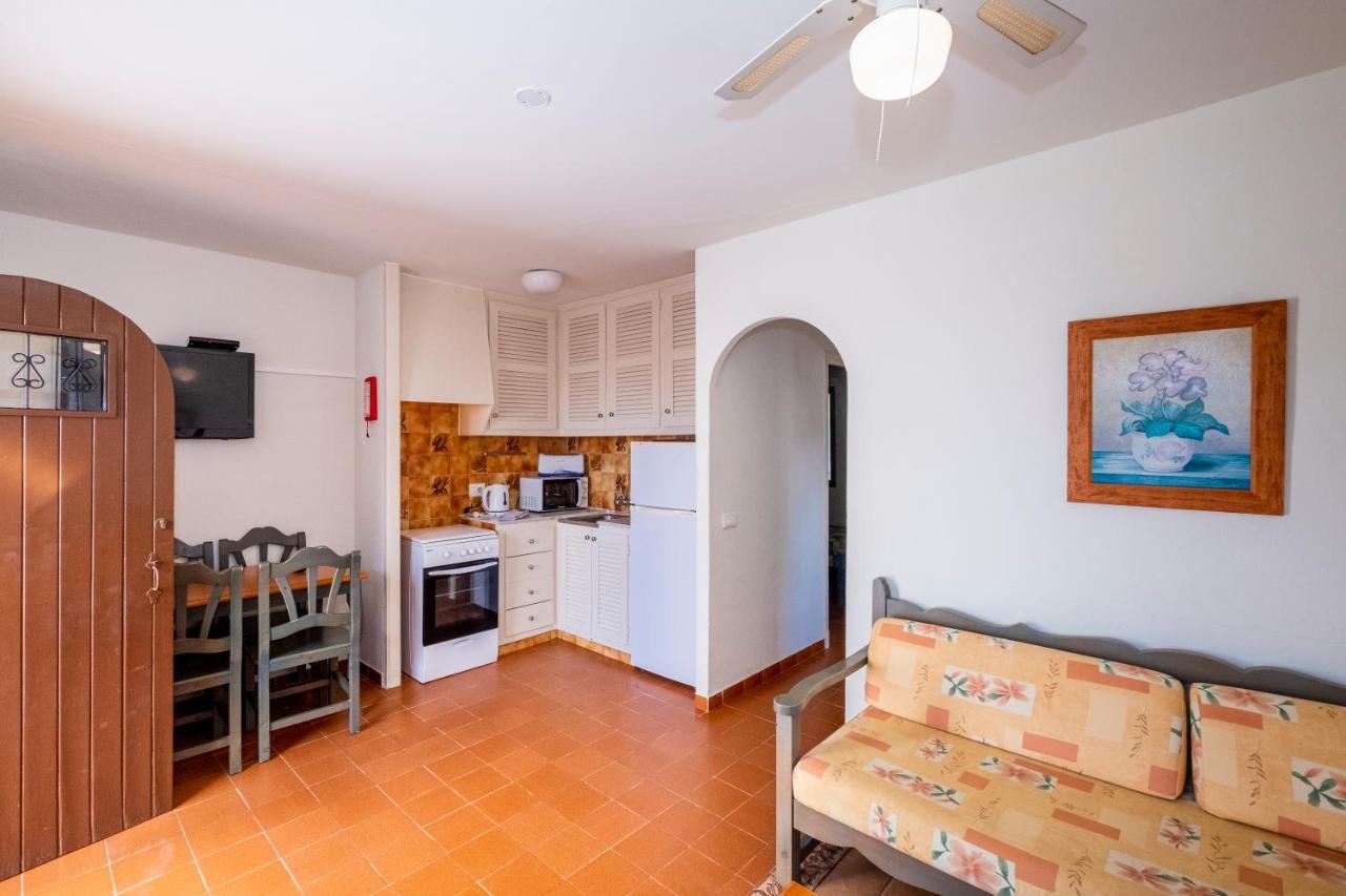 Apartamentos Son Bou Gardens By Menorcarentals Eksteriør billede