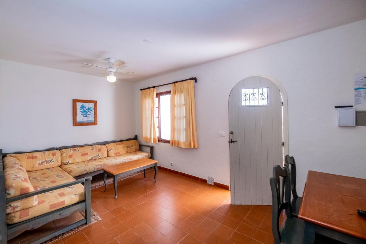 Apartamentos Son Bou Gardens By Menorcarentals Eksteriør billede